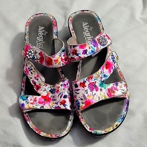 Alegria  Beautiful sandals size 8.5